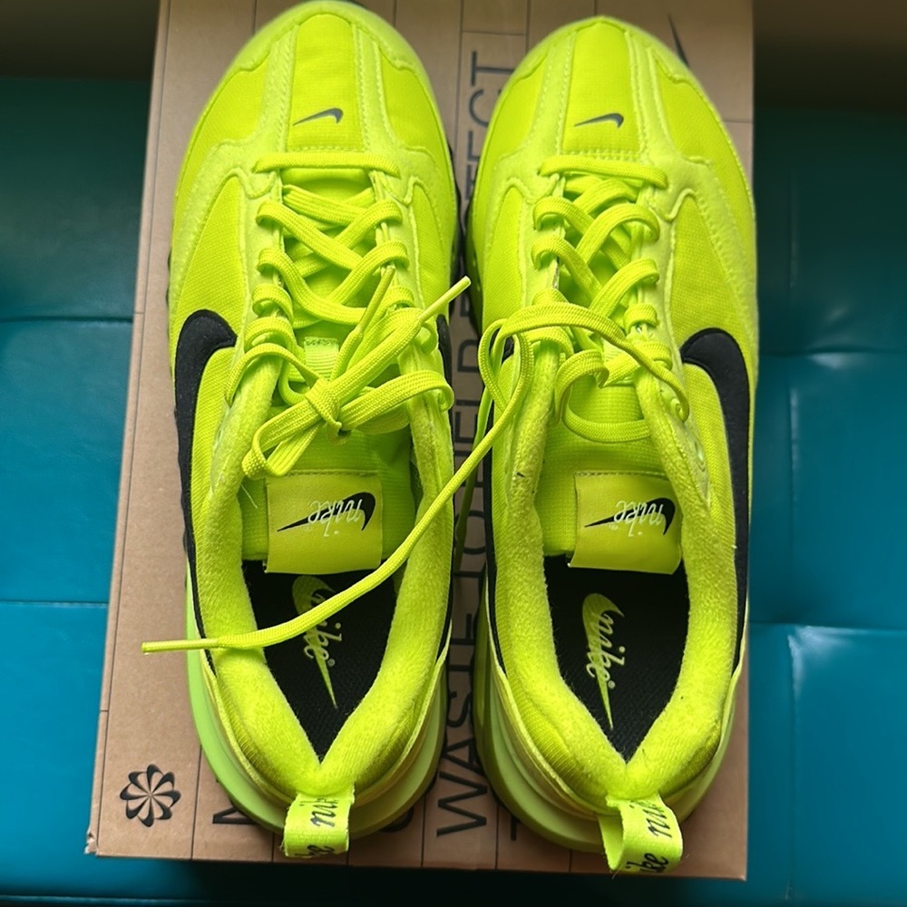 Women air max dawn- Atomic green/black